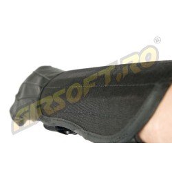 FOREARM PROTECTION SET WITH METAL INSERT